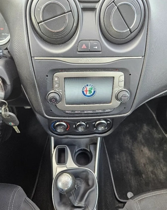 BMW Seria 1 cena 45500 przebieg: 230772, rok produkcji 2012 z Złotów małe 191